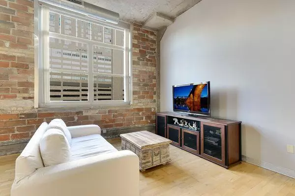 Minneapolis, MN 55415,521 S 7th ST #502