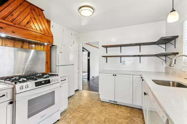 White Bear Lake, MN 55110,4475 Lincoln AVE