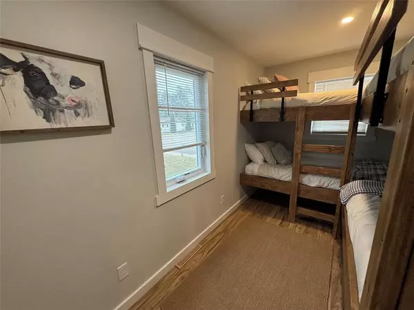 Crosby, MN 56441,127 2nd ST NE