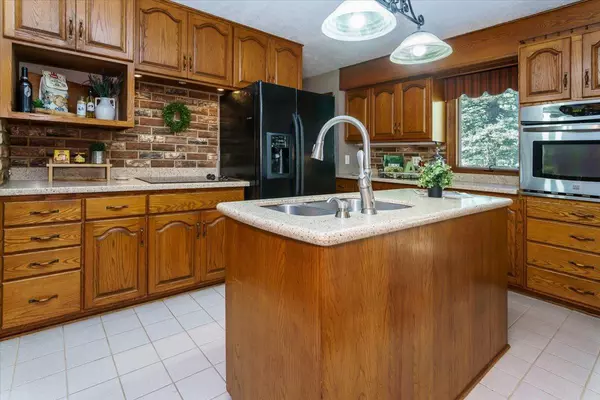 Oakdale, MN 55128,660 Greene AVE N