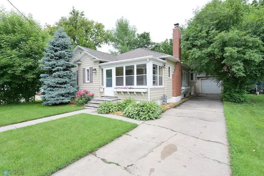 514 4th AVE S, Moorhead, MN 56560