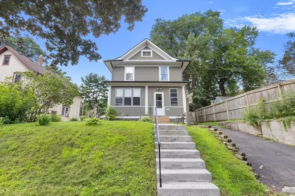 Saint Paul, MN 55107,272 Baker ST W