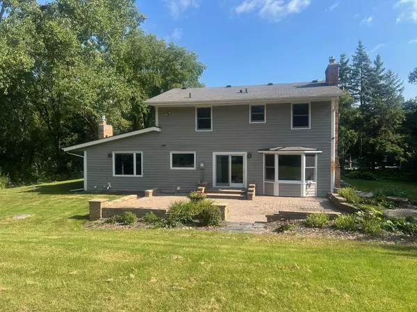 North Oaks, MN 55127,14 Dove LN