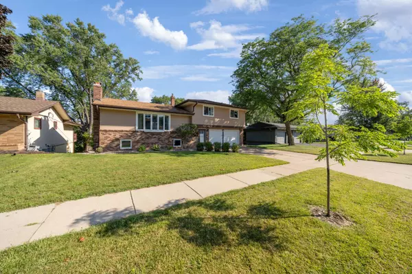 Saint Paul, MN 55119,2179 Upper Afton RD E