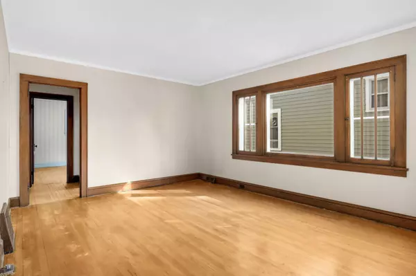 Minneapolis, MN 55418,1921 Hayes ST NE