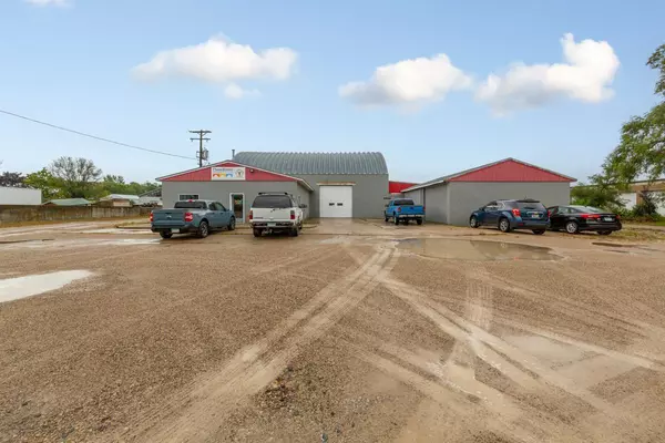 Faribault, MN 55021,2108 8th AVE NW