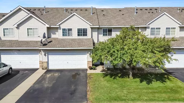 17303 Wilderness CIR SE, Prior Lake, MN 55372