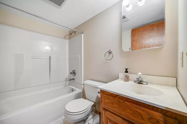 Eagan, MN 55123,3664 Falcon WAY