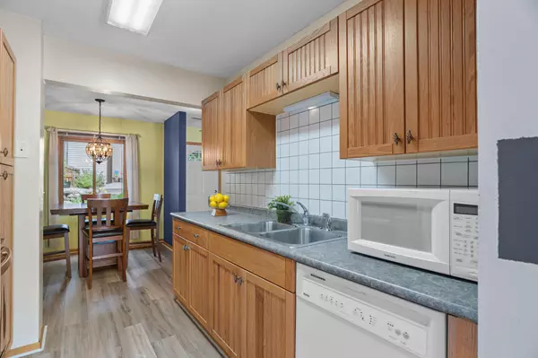 Burnsville, MN 55337,55 River Woods LN