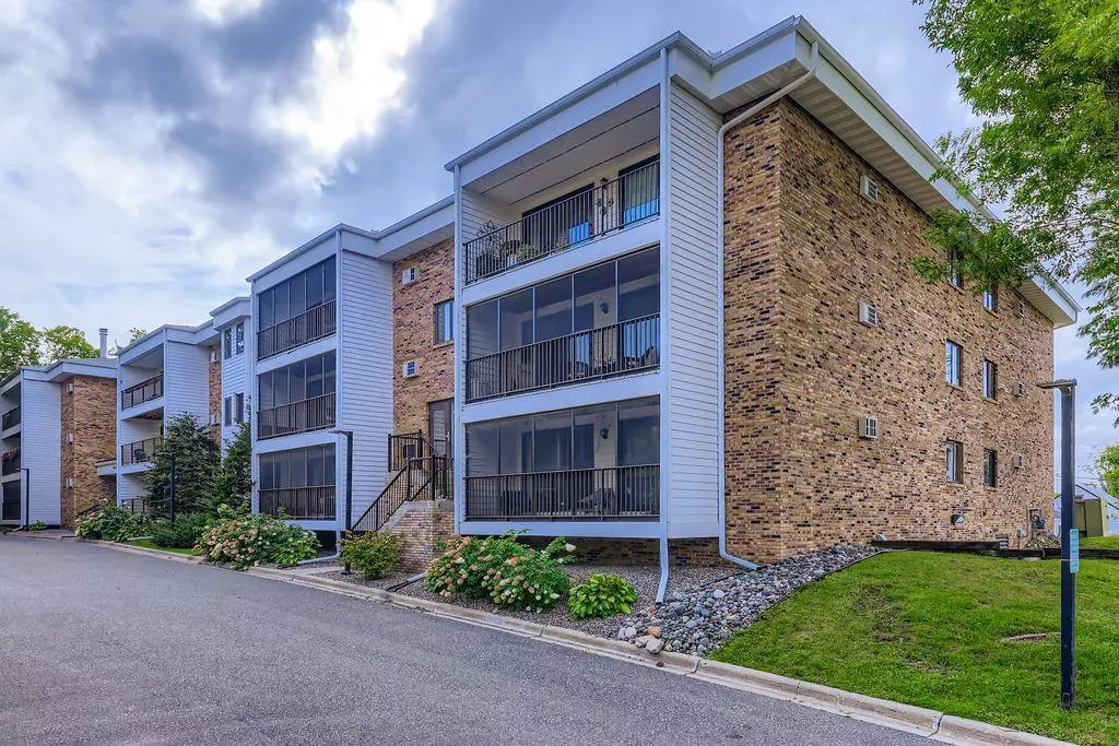 Saint Louis Park, MN 55416,4625 Minnetonka BLVD #105