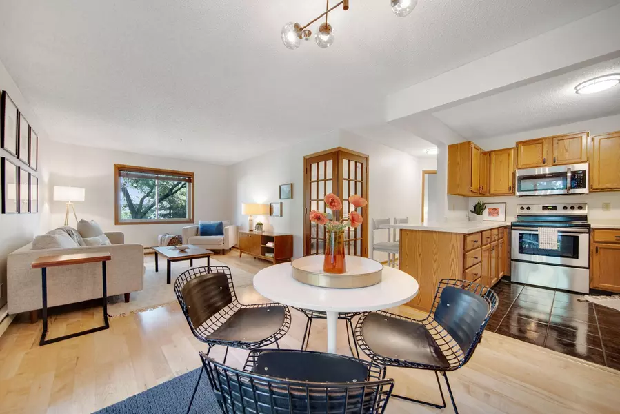 2140 Ridge DR #24, Saint Louis Park, MN 55416