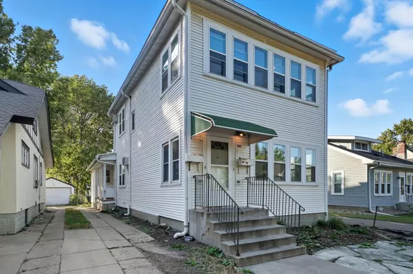 1081 13th AVE SE, Minneapolis, MN 55414