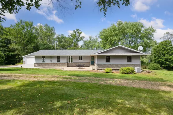 Greenfield, MN 55357,7625 Xenia St