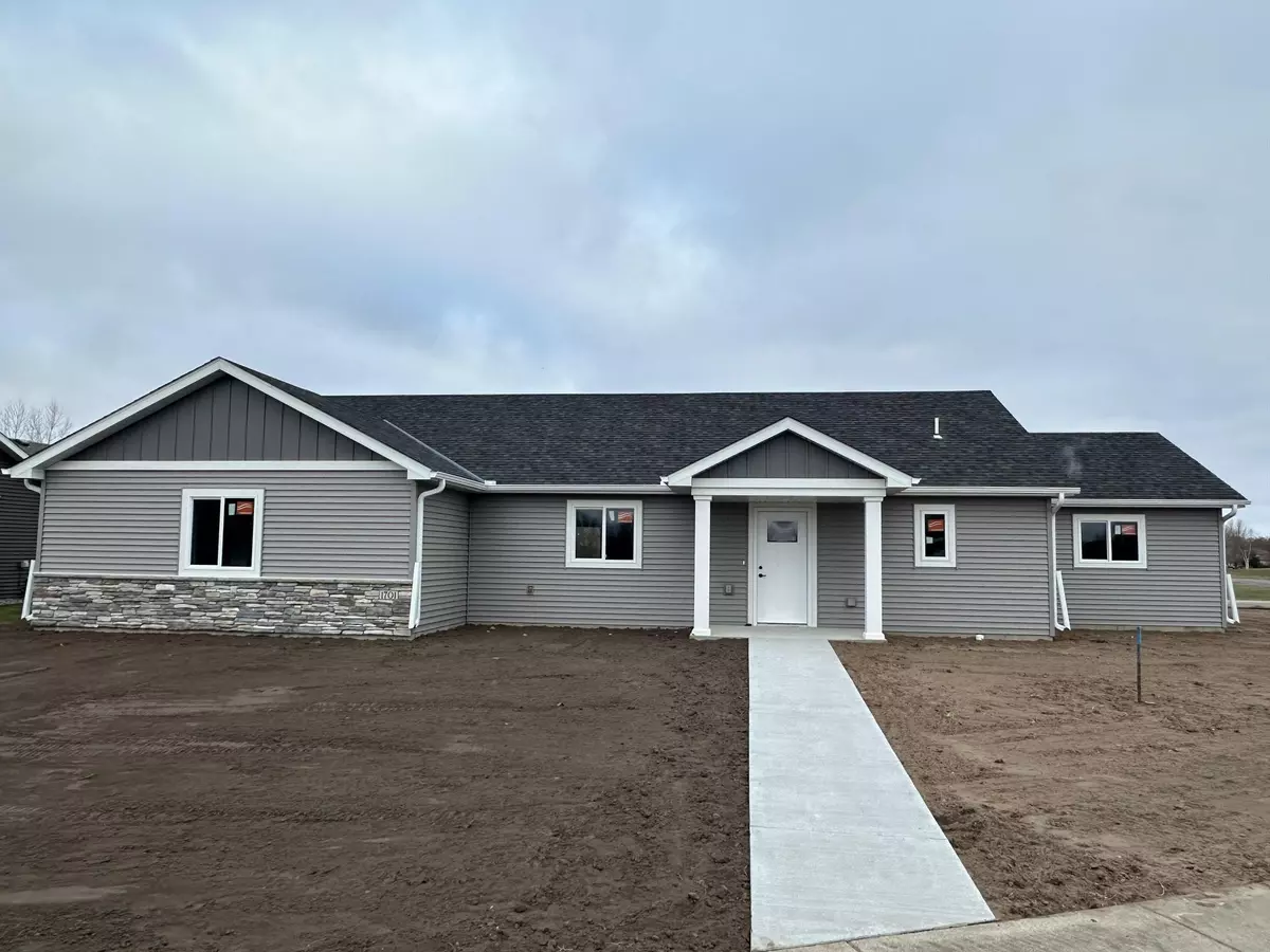 Sartell, MN 56377,1701 Knottingham DR