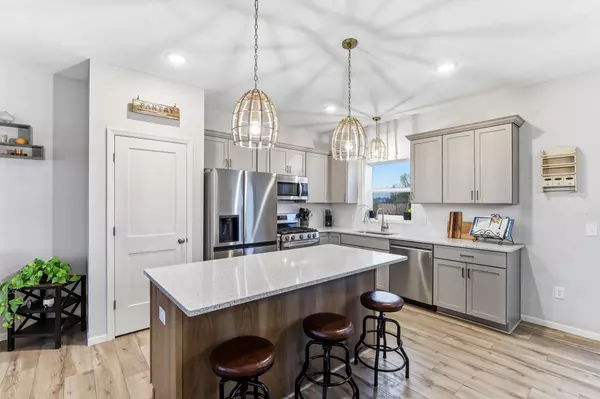 Farmington, MN 55024,2857 213th ST W