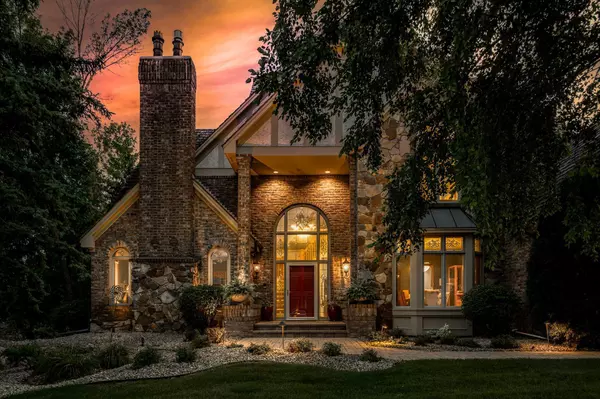 Bloomington, MN 55438,6993 Kenmare DR