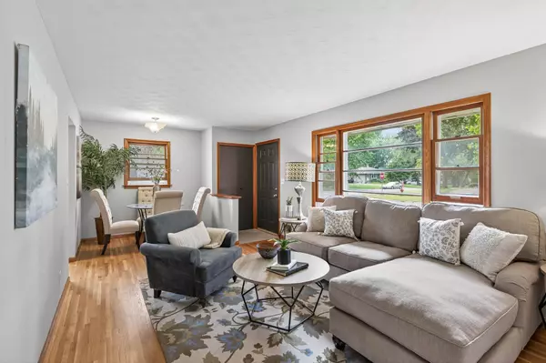 Oakdale, MN 55128,1105 Greystone AVE N