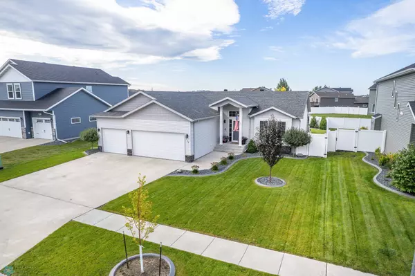 West Fargo, ND 58078,713 23RD AVE W