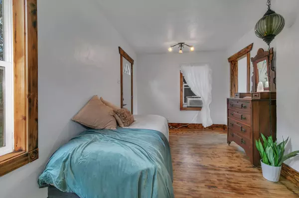 Saint Cloud, MN 56301,1021 15th AVE S