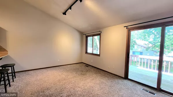 Shakopee, MN 55379,1262 Polk ST S