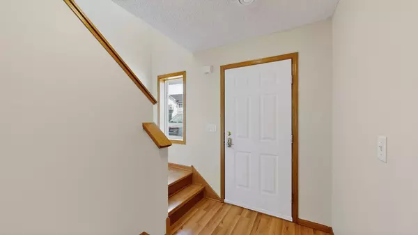 Red Wing, MN 55066,998 Hewitt BLVD