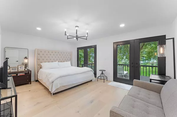 Minnetonka Beach, MN 55391,3 Crescent ST