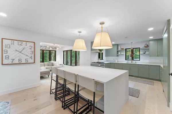 Minnetonka Beach, MN 55391,3 Crescent ST