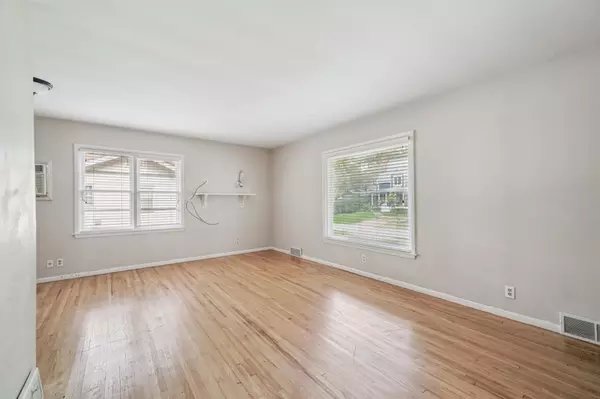 Excelsior, MN 55331,150 Bell ST