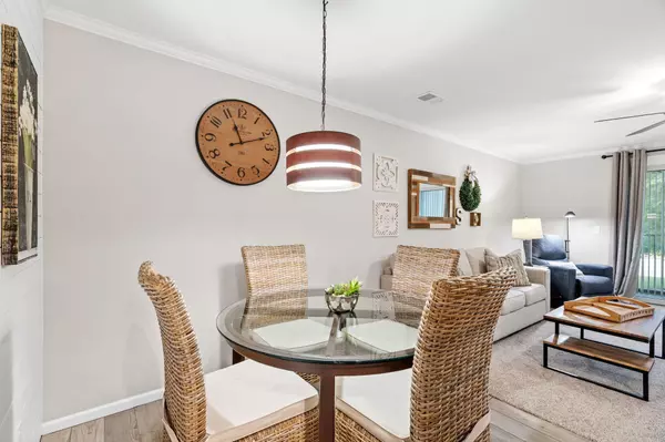 New Brighton, MN 55112,20 Windsor LN #111A