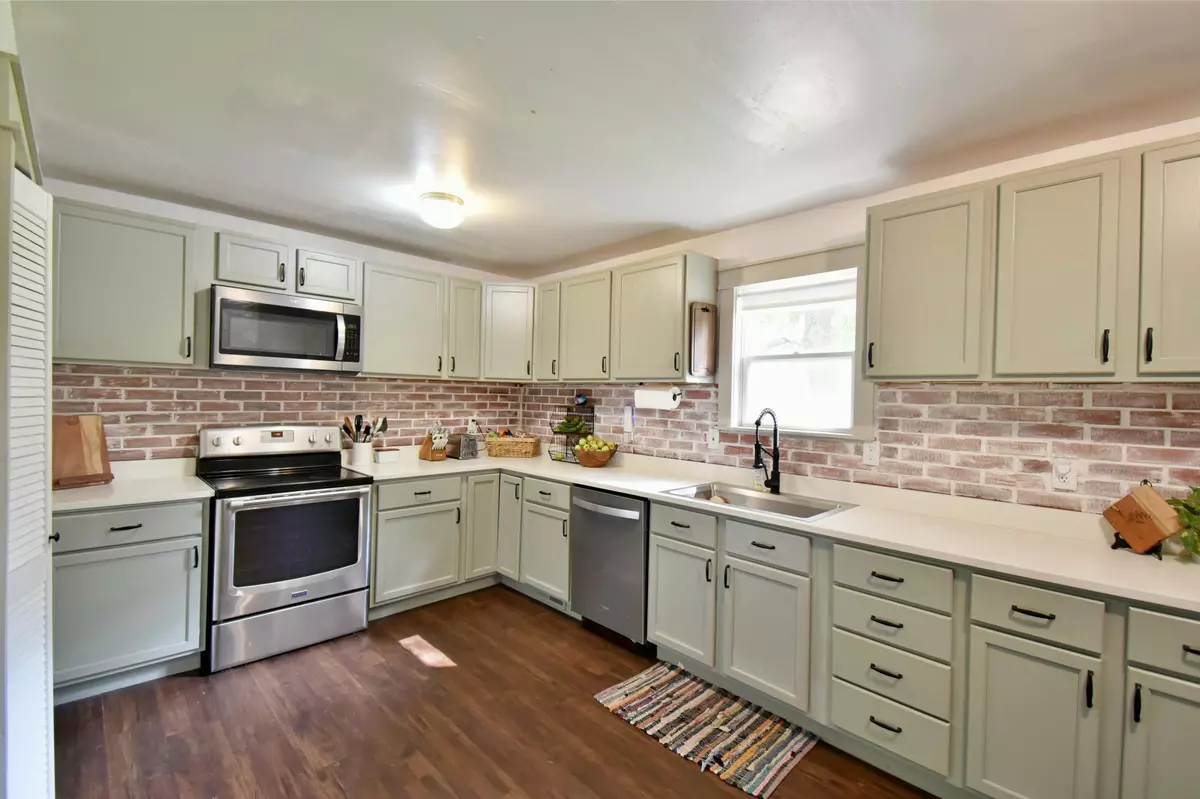 Sacred Heart, MN 56285,601 Park AVE