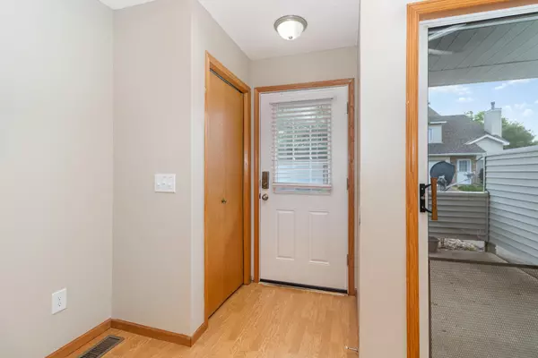 Cottage Grove, MN 55016,7783 Hemingway AVE S