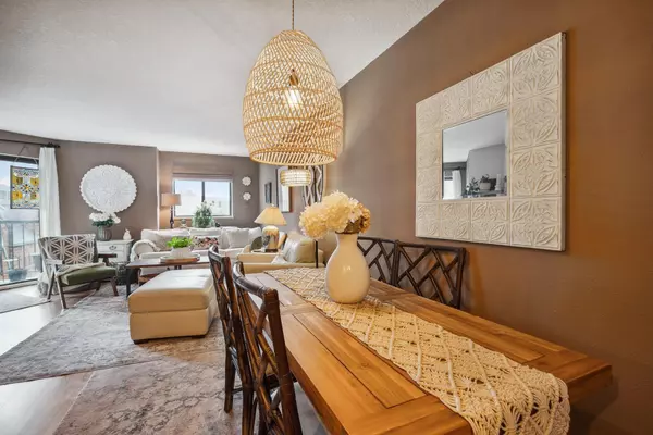 78 10th ST E #604, Saint Paul, MN 55101