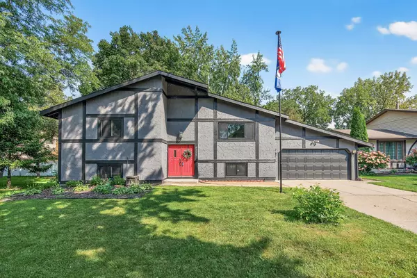 Fridley, MN 55432,6175 Briardale CT NE