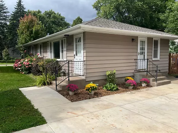 Maplewood, MN 55119,2555 Upper Afton RD E