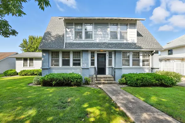 311 Plum ST, Lakefield, MN 56150