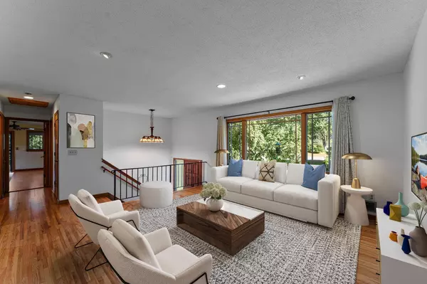 Woodbury, MN 55129,7645 Military RD