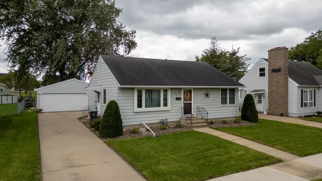 1820 1st AVE NE, Austin, MN 55912