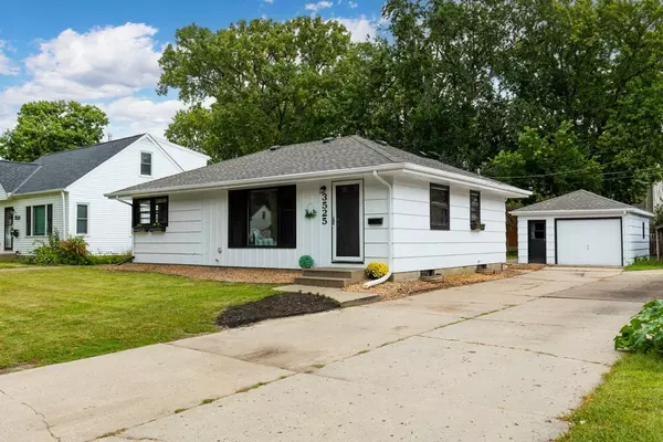 3525 Zinran AVE S, Saint Louis Park, MN 55426