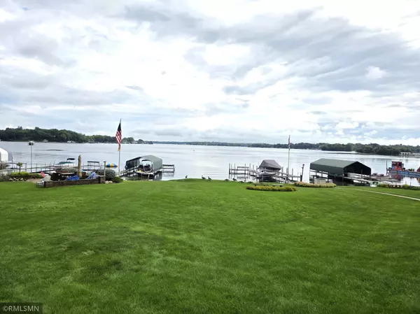 Tonka Bay, MN 55331,25 Woodlawn AVE