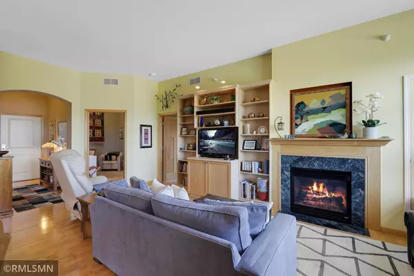 Saint Paul, MN 55116,1800 Graham AVE #411