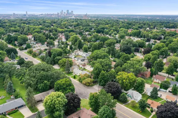 Minneapolis, MN 55418,2958 NE Stinson BLVD