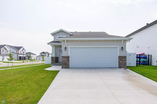 West Fargo, ND 58078,1101 55th AVE W