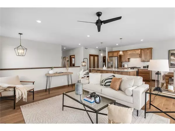 Roseville, MN 55113,2870 Victoria ST N