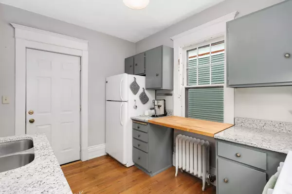 Saint Paul, MN 55104,28 Saint Albans ST N #4N