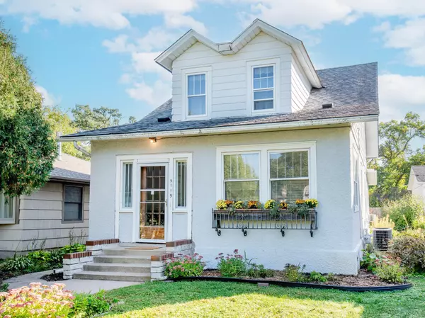 5119 Thomas AVE S, Minneapolis, MN 55410