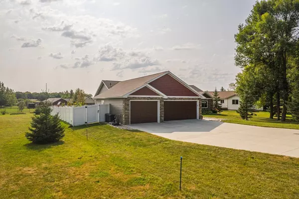 Detroit Lakes, MN 56501,2033 Long Lake RD