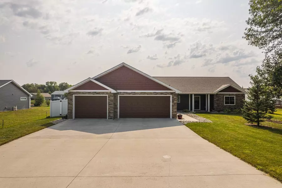 2033 Long Lake RD, Detroit Lakes, MN 56501