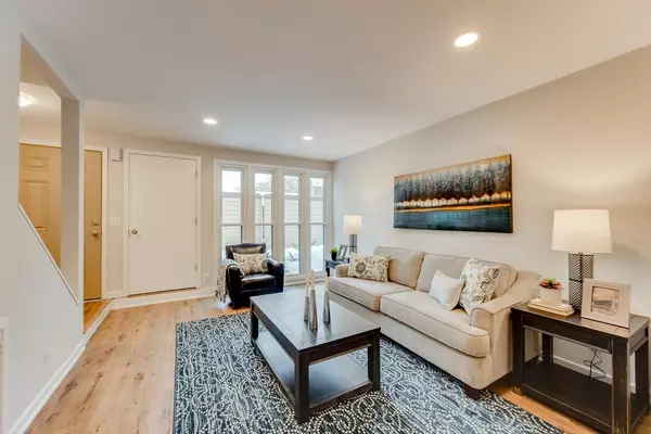 Edina, MN 55435,6347 Barrie RD