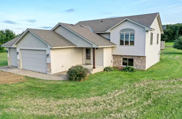 East Farmington, WI 54020,2718 55th AVE