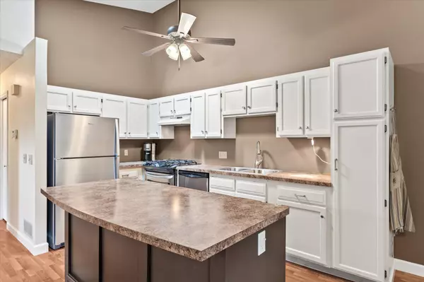 Maple Grove, MN 55369,13907 84th PL N